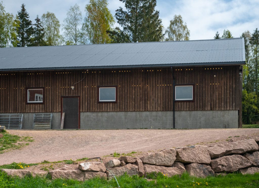 Fjøs i element